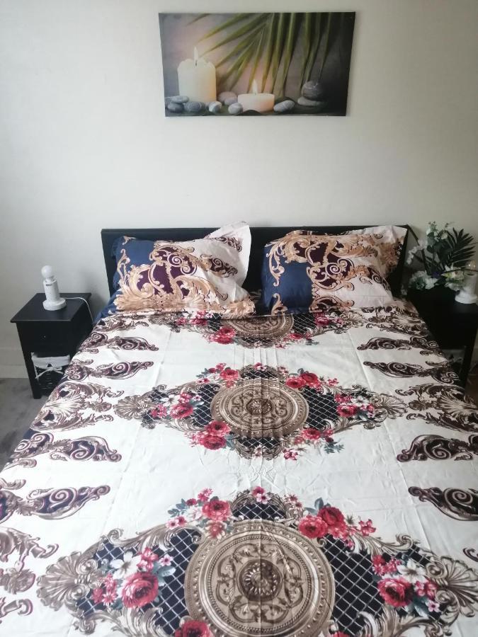 Chambre Dans Appartement A Niort Zewnętrze zdjęcie